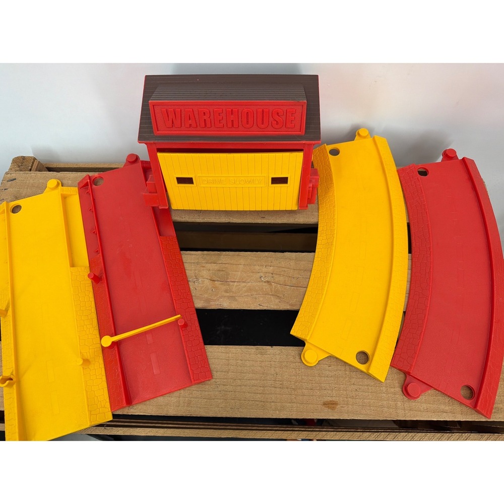 Vintage 1972 Mattel Putt Putt Construction Warehouse Tracks Safety Gate 6 pc
